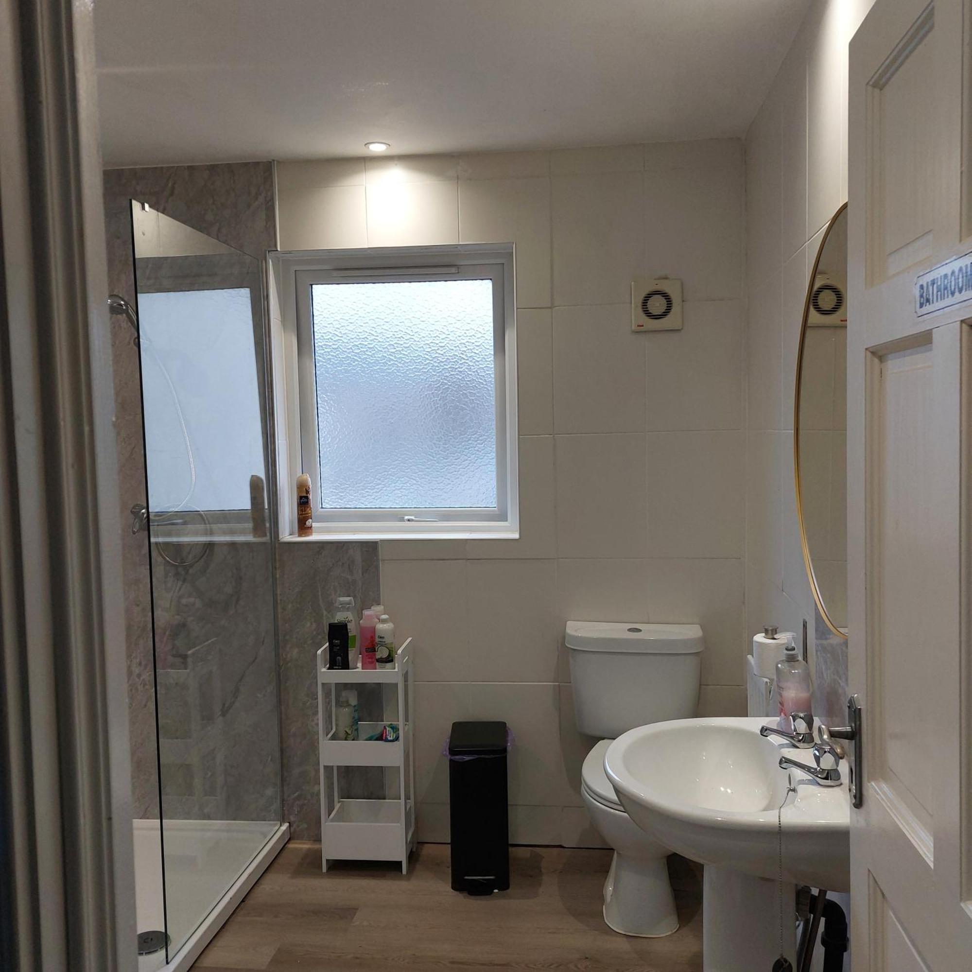 Lawnbrook Town House Hotel เบลฟาสต์ ภายนอก รูปภาพ